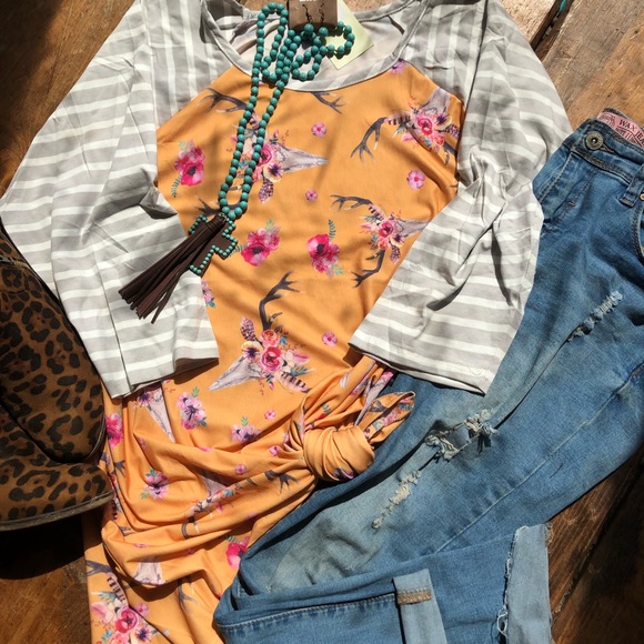 Southern Stitch Tops - Bull Head 3/4 Sleeve Shirt ❗️Final Price❗️